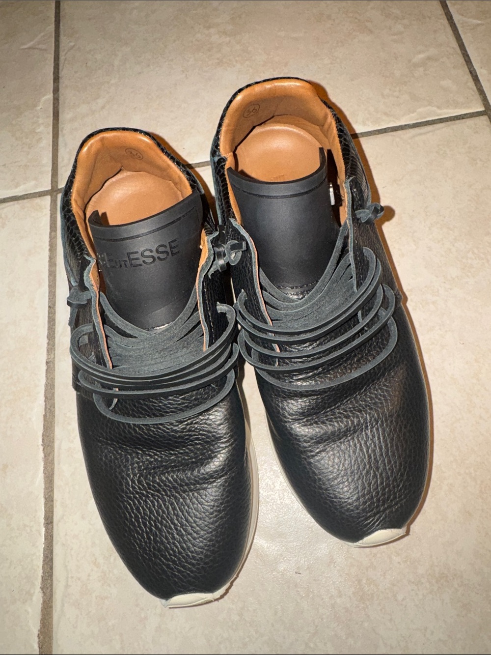 Esseutesse Women’s Black Leather Slip-On Sneaker with Multi-Loop Laces